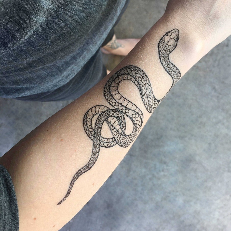 LARISSA LODEN Garden Snake Temporary Tattoo Beauty & Wellness