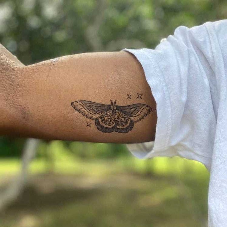 LARISSA LODEN Night Moth Temporary Tattoo Beauty & Wellness